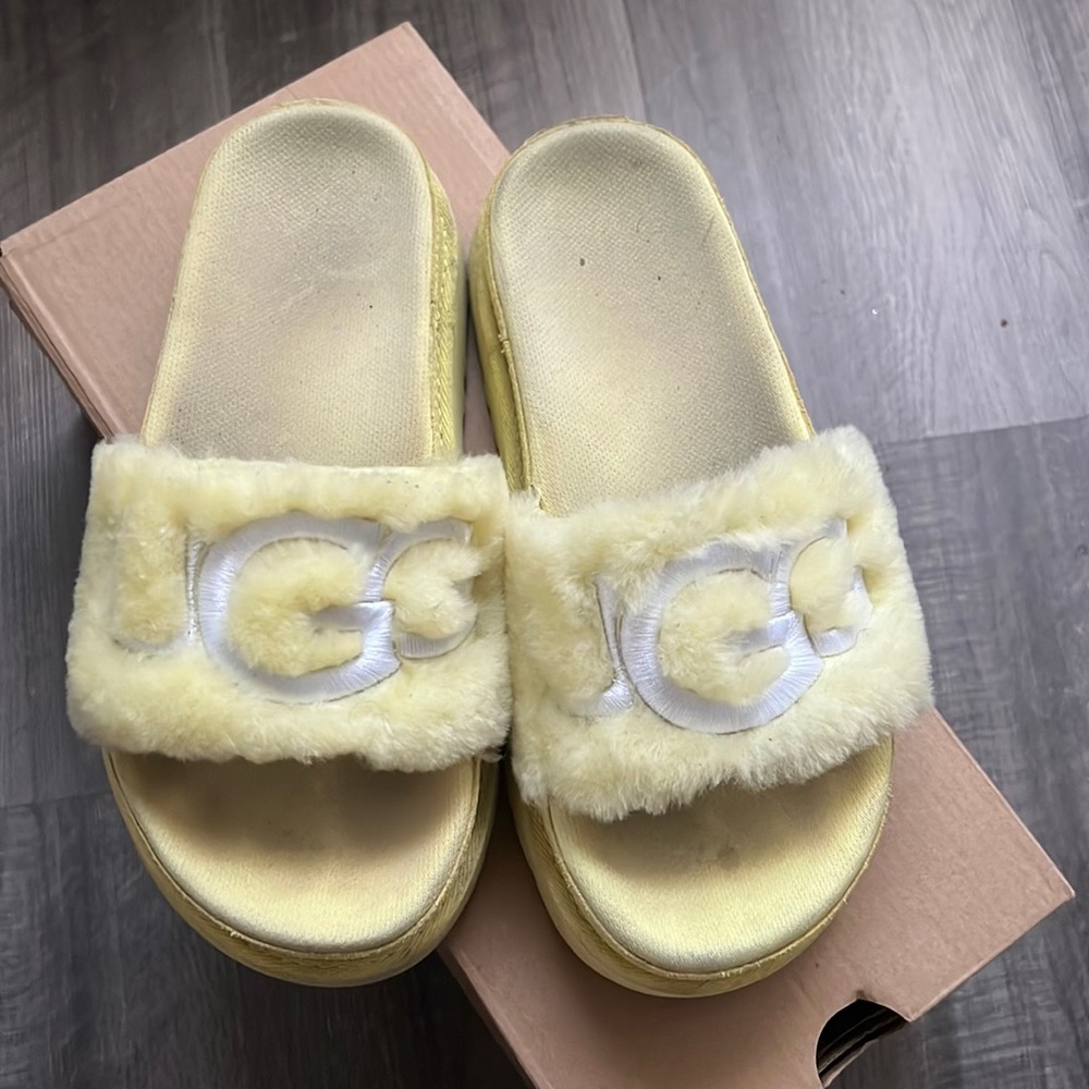 Womens Ugg Slides